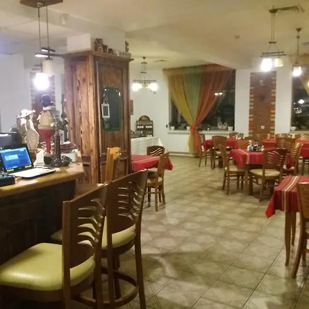 Pirina Club 酒店 班斯科