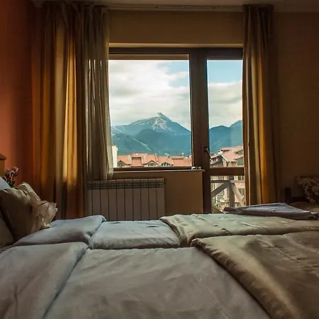 Pirina Club 班斯科