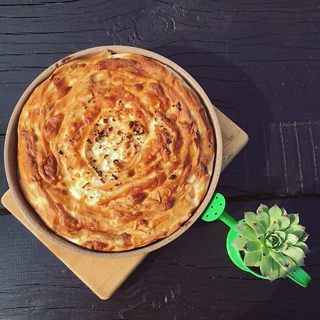 Pirina Club 班斯科