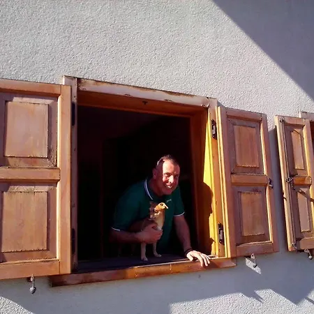 Pirina Club 班斯科